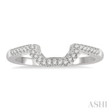 1/8 Ctw Deep Dish Center Round cut Diamond Wedding Band in 14K White Gold