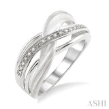 1/20 Ctw Round Cut Diamond Swirl Fashion Ring in Sterling Silver