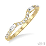 1/4 ctw Round and Baguette Diamond Wedding Band in 14K Yellow Gold