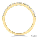 1/6 ctw Round Cut Diamond Wedding Band in 14K Yellow Gold