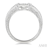 1/3 Ctw Carved Round Cut Diamond Wedding Band in 14K White Gold