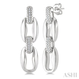 1/10 Ctw Round Cut Diamond Oval Shape D-Link Bold Fashion Earrings in Sterling Silver