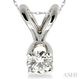 1/10 Ctw Round Cut Diamond Solitaire Pendant in 14K White Gold with Chain