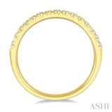 1/3 Ctw 15Stones Round Cut Diamond Wedding Band in 14K Yellow Gold
