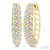 1/2 ctw Ribbed Swirl Round Cut Diamond Fashion Hoop Earring in 14K Yellow Gold