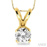 Round Cut Diamond Solitaire Pendant in 14K Yellow Gold with chain