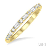 1/4 ctw Alternating Baguette and Round Cut Diamond Wedding Band in 14K Yellow Gold