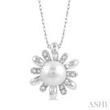1/10 ctw Floral 7MM Round Pearl & Round Cut Diamond Pendant With Chain in 10K White Gold